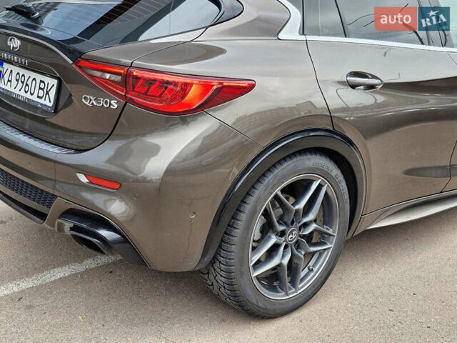 Коричневий Інфініті QX30, об'ємом двигуна 2 л та пробігом 117 тис. км за 18900 $, фото 16 на Automoto.ua