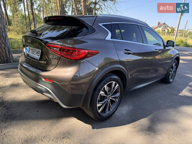 Коричневый Инфинити QX30, объемом двигателя 1.99 л и пробегом 82 тыс. км за 19000 $, фото 7 на Automoto.ua