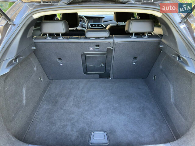 Инфинити QX30 2018 в Черновцах на Automoto.ua Коричневый Инфинити QX30, объемом двигателя 2 л и пробегом 67 тыс. км за 19900 $, фото 17 на Automoto.ua