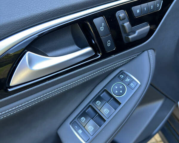 Инфинити QX30 2018 в Черновцах на Automoto.ua Коричневый Инфинити QX30, объемом двигателя 2 л и пробегом 67 тыс. км за 19900 $, фото 14 на Automoto.ua