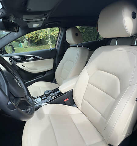 Коричневый Инфинити QX30, объемом двигателя 1.99 л и пробегом 60 тыс. км за 24500 $, фото 9 на Automoto.ua