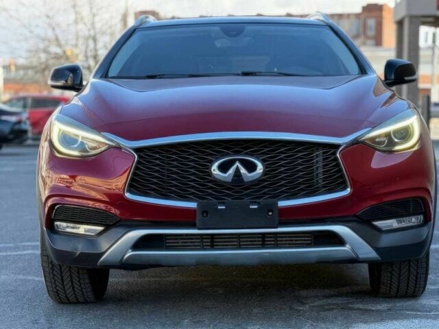 Червоний Інфініті QX30, об'ємом двигуна 2 л та пробігом 60 тис. км за 4150 $, фото 1 на Automoto.ua