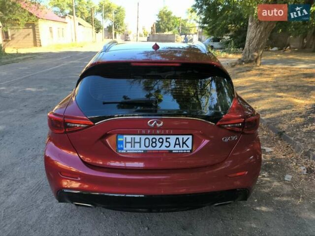 Красный Инфинити QX30, объемом двигателя 1.99 л и пробегом 140 тыс. км за 18000 $, фото 9 на Automoto.ua