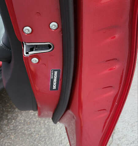 Красный Инфинити QX30, объемом двигателя 1.99 л и пробегом 103 тыс. км за 19800 $, фото 18 на Automoto.ua