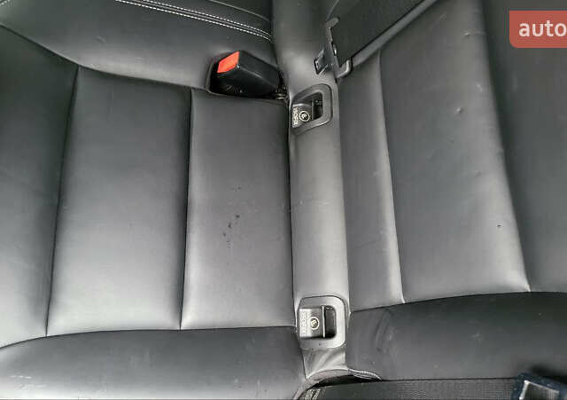 Красный Инфинити QX30, объемом двигателя 1.99 л и пробегом 103 тыс. км за 19800 $, фото 8 на Automoto.ua