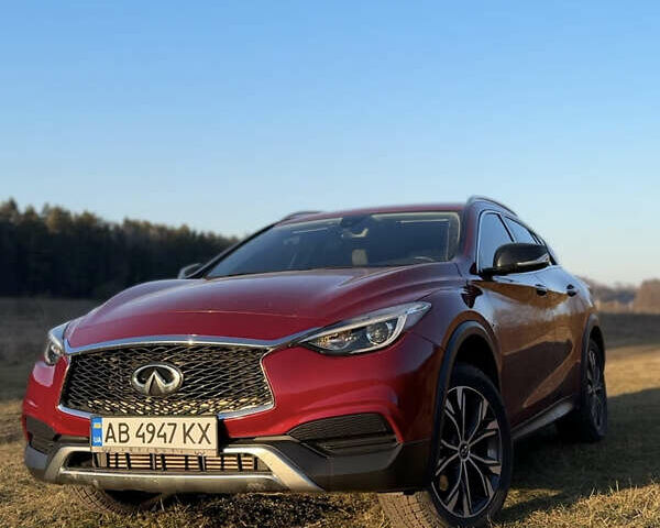 Красный Инфинити QX30, объемом двигателя 1.99 л и пробегом 103 тыс. км за 19800 $, фото 4 на Automoto.ua