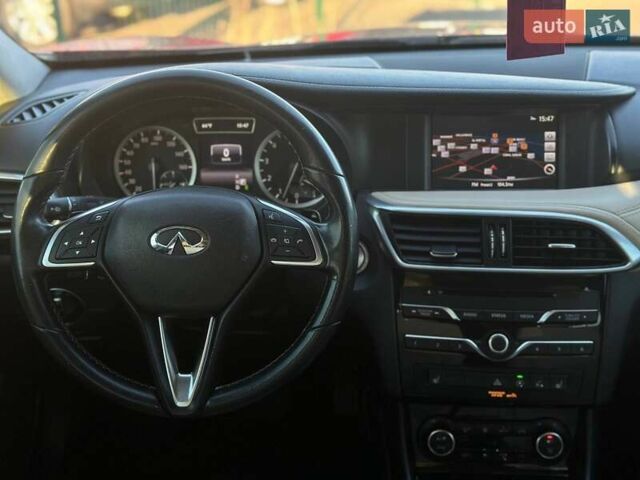 Красный Инфинити QX30, объемом двигателя 1.99 л и пробегом 140 тыс. км за 17990 $, фото 10 на Automoto.ua