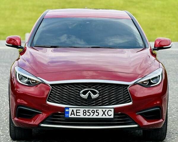 Червоний Інфініті QX30, об'ємом двигуна 1.99 л та пробігом 45 тис. км за 18500 $, фото 8 на Automoto.ua