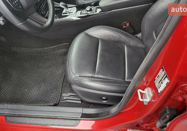 Красный Инфинити QX30, объемом двигателя 1.99 л и пробегом 103 тыс. км за 19800 $, фото 11 на Automoto.ua