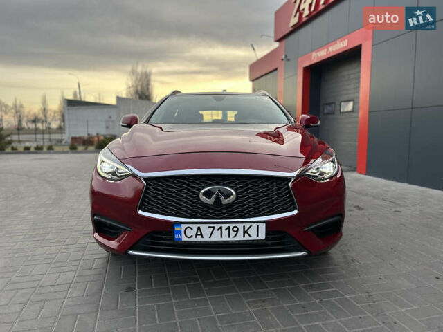 Червоний Інфініті QX30, об'ємом двигуна 2 л та пробігом 32 тис. км за 18999 $, фото 2 на Automoto.ua