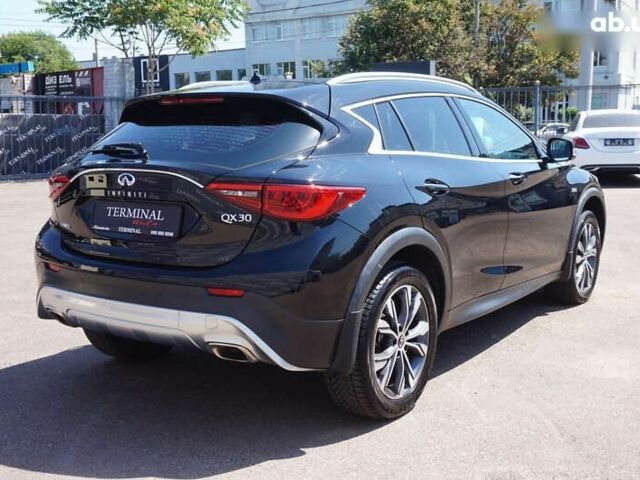 Инфинити QX30, объемом двигателя 2 л и пробегом 161 тыс. км за 13500 $, фото 4 на Automoto.ua
