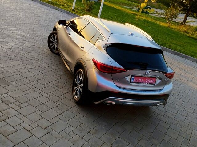 Инфинити QX30, объемом двигателя 2 л и пробегом 250 тыс. км за 13800 $, фото 2 на Automoto.ua