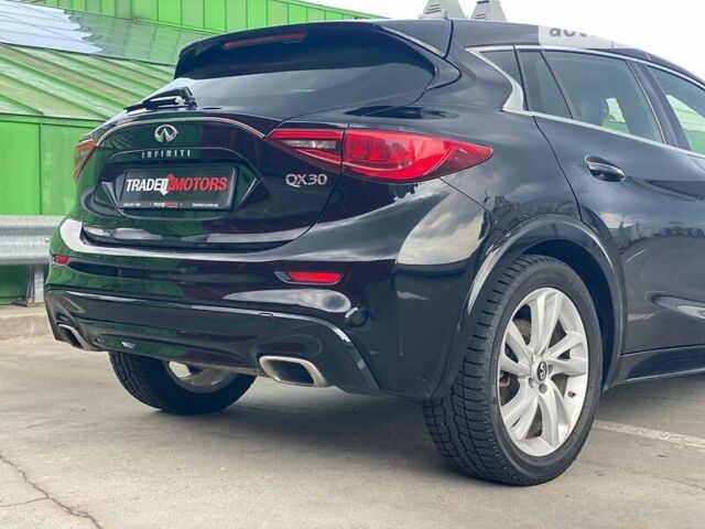 Інфініті QX30, об'ємом двигуна 2 л та пробігом 87 тис. км за 18500 $, фото 34 на Automoto.ua