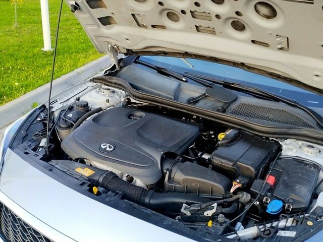Инфинити QX30, объемом двигателя 2 л и пробегом 250 тыс. км за 13800 $, фото 10 на Automoto.ua