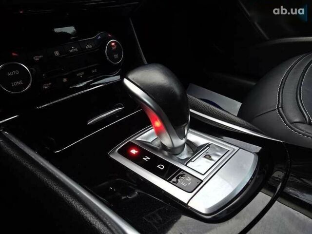 Інфініті QX30, об'ємом двигуна 2 л та пробігом 103 тис. км за 15200 $, фото 15 на Automoto.ua