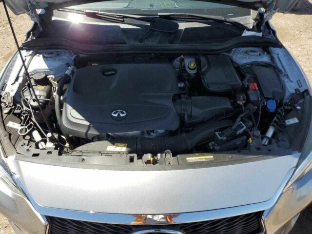Сірий Інфініті QX30, об'ємом двигуна 0 л та пробігом 52 тис. км за 2150 $, фото 10 на Automoto.ua