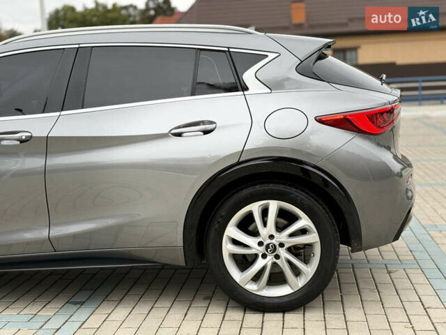 Серый Инфинити QX30, объемом двигателя 2 л и пробегом 118 тыс. км за 13900 $, фото 13 на Automoto.ua