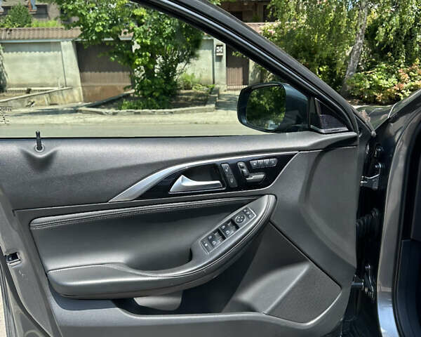 Серый Инфинити QX30, объемом двигателя 1.99 л и пробегом 152 тыс. км за 15600 $, фото 15 на Automoto.ua