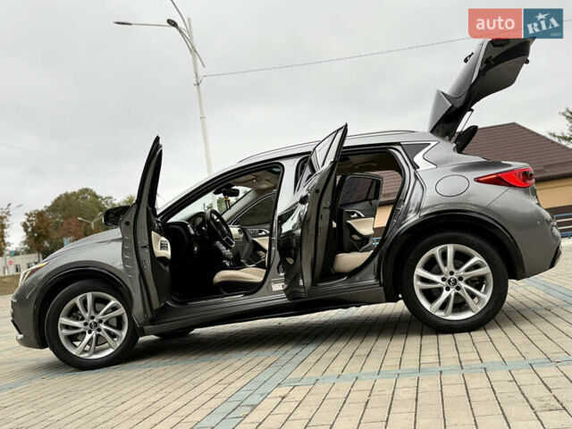 Серый Инфинити QX30, объемом двигателя 2 л и пробегом 118 тыс. км за 13900 $, фото 16 на Automoto.ua