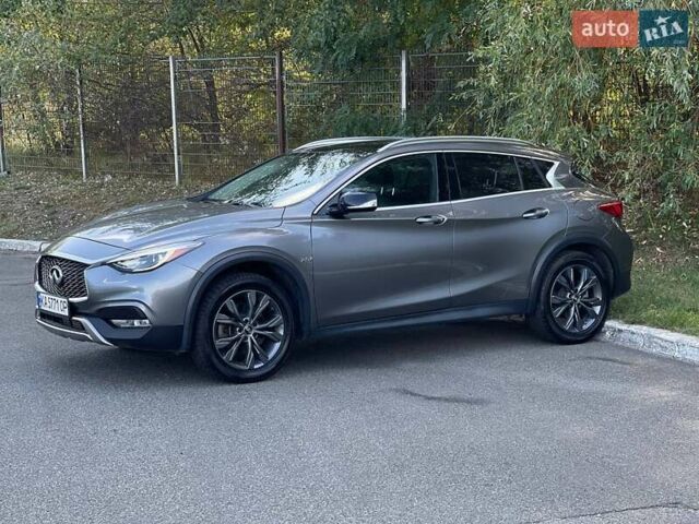Серый Инфинити QX30, объемом двигателя 1.99 л и пробегом 120 тыс. км за 16400 $, фото 1 на Automoto.ua