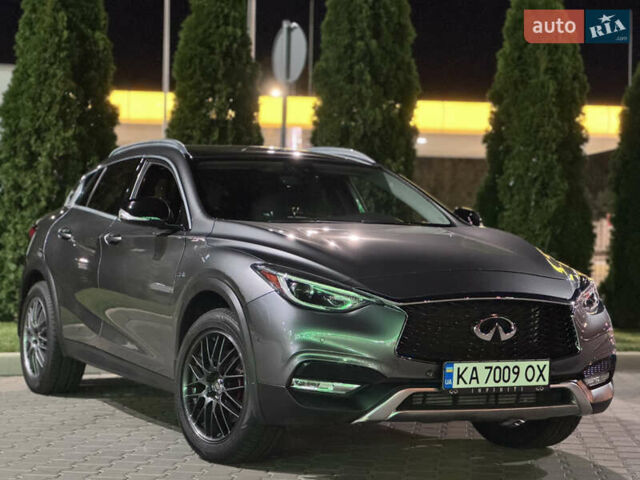 Серый Инфинити QX30, объемом двигателя 1.99 л и пробегом 153 тыс. км за 15300 $, фото 4 на Automoto.ua