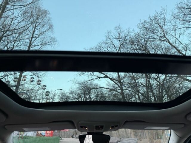 Серый Инфинити QX30, объемом двигателя 2 л и пробегом 230 тыс. км за 12000 $, фото 11 на Automoto.ua