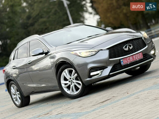 Серый Инфинити QX30, объемом двигателя 2 л и пробегом 118 тыс. км за 13900 $, фото 7 на Automoto.ua