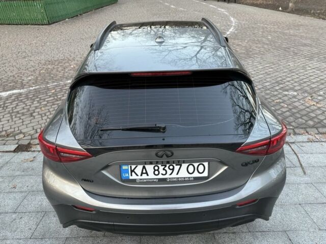 Серый Инфинити QX30, объемом двигателя 2 л и пробегом 230 тыс. км за 12000 $, фото 5 на Automoto.ua