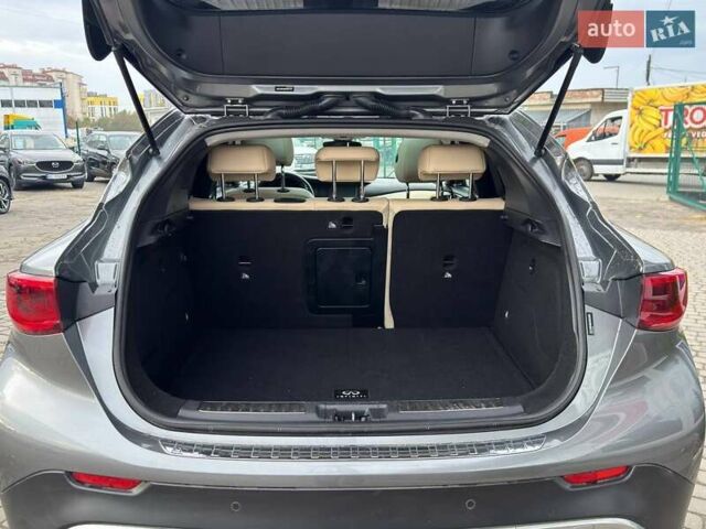 Серый Инфинити QX30, объемом двигателя 1.99 л и пробегом 142 тыс. км за 14700 $, фото 8 на Automoto.ua