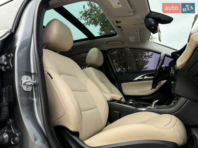 Серый Инфинити QX30, объемом двигателя 2 л и пробегом 118 тыс. км за 13900 $, фото 21 на Automoto.ua