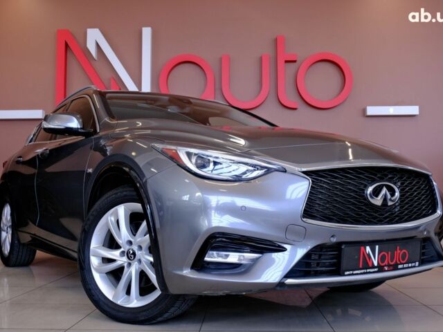 Серый Инфинити QX30, объемом двигателя 2 л и пробегом 144 тыс. км за 15900 $, фото 3 на Automoto.ua