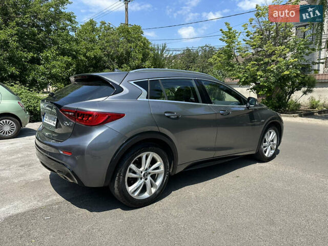 Серый Инфинити QX30, объемом двигателя 1.99 л и пробегом 152 тыс. км за 15600 $, фото 2 на Automoto.ua