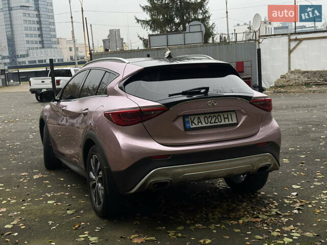 Серый Инфинити QX30, объемом двигателя 2 л и пробегом 165 тыс. км за 16000 $, фото 5 на Automoto.ua