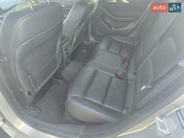 Серый Инфинити QX30, объемом двигателя 1.99 л и пробегом 115 тыс. км за 15500 $, фото 7 на Automoto.ua