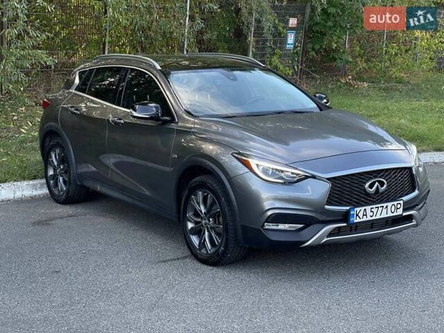 Серый Инфинити QX30, объемом двигателя 1.99 л и пробегом 120 тыс. км за 16400 $, фото 8 на Automoto.ua