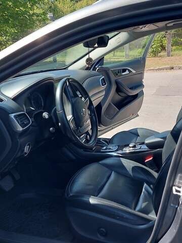 Серый Инфинити QX30, объемом двигателя 1.99 л и пробегом 128 тыс. км за 18000 $, фото 1 на Automoto.ua