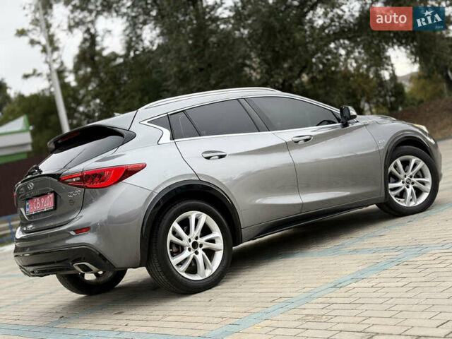 Серый Инфинити QX30, объемом двигателя 2 л и пробегом 118 тыс. км за 13900 $, фото 6 на Automoto.ua