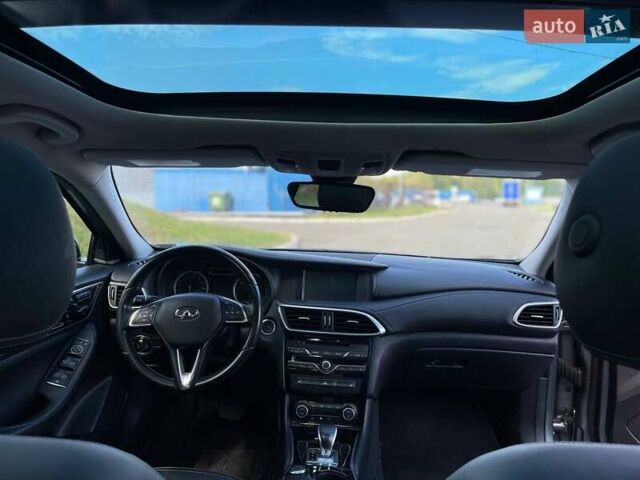 Серый Инфинити QX30, объемом двигателя 1.99 л и пробегом 120 тыс. км за 16400 $, фото 20 на Automoto.ua