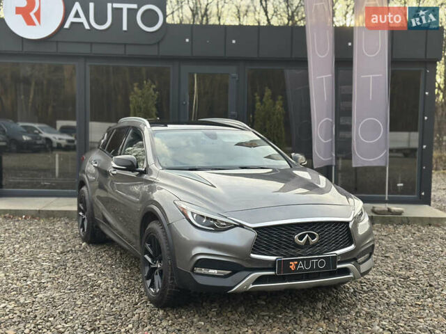 Сірий Інфініті QX30, об'ємом двигуна 2 л та пробігом 141 тис. км за 14500 $, фото 7 на Automoto.ua