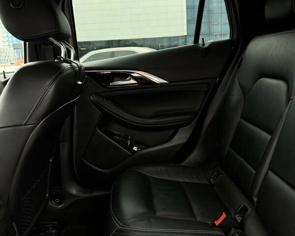 Серый Инфинити QX30, объемом двигателя 1.99 л и пробегом 121 тыс. км за 14500 $, фото 20 на Automoto.ua