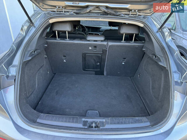 Сірий Інфініті QX30, об'ємом двигуна 2 л та пробігом 33 тис. км за 11990 $, фото 26 на Automoto.ua