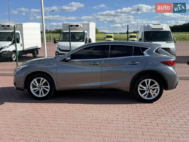 Сірий Інфініті QX30, об'ємом двигуна 2 л та пробігом 33 тис. км за 11990 $, фото 3 на Automoto.ua