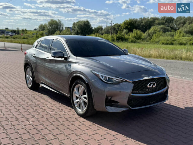 Сірий Інфініті QX30, об'ємом двигуна 2 л та пробігом 33 тис. км за 11990 $, фото 7 на Automoto.ua