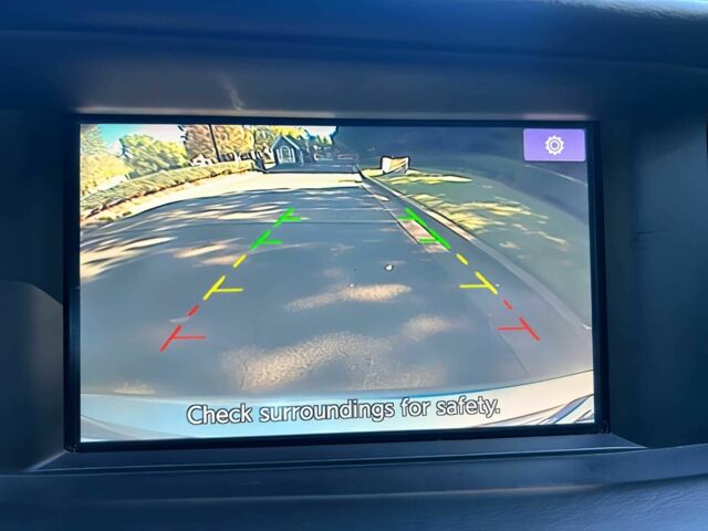 Серый Инфинити QX30, объемом двигателя 2 л и пробегом 50 тыс. км за 9000 $, фото 8 на Automoto.ua