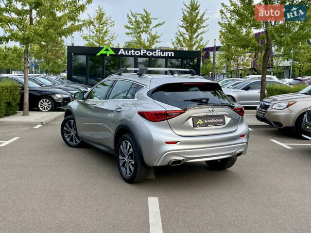 Серый Инфинити QX30, объемом двигателя 1.99 л и пробегом 98 тыс. км за 15800 $, фото 3 на Automoto.ua