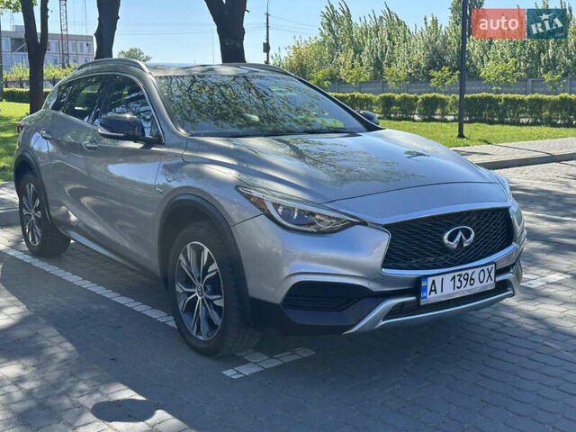 Сірий Інфініті QX30, об'ємом двигуна 1.99 л та пробігом 140 тис. км за 15600 $, фото 19 на Automoto.ua