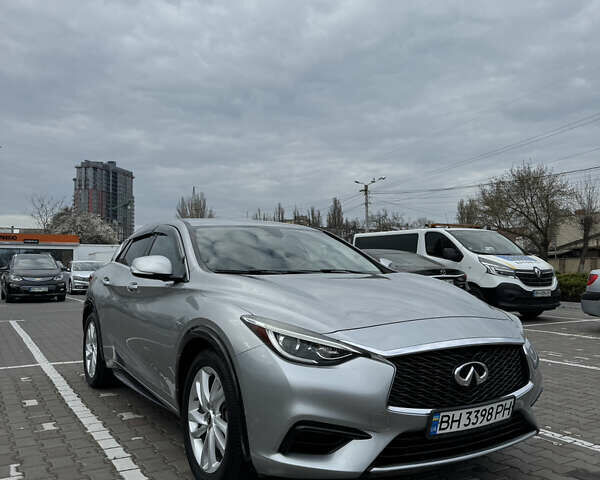 Серый Инфинити QX30, объемом двигателя 1.99 л и пробегом 121 тыс. км за 14500 $, фото 1 на Automoto.ua
