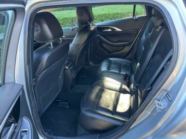 Серый Инфинити QX30, объемом двигателя 2 л и пробегом 50 тыс. км за 9000 $, фото 10 на Automoto.ua