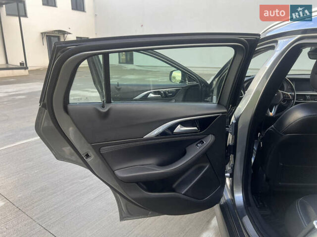 Сірий Інфініті QX30, об'ємом двигуна 2 л та пробігом 136 тис. км за 13500 $, фото 12 на Automoto.ua