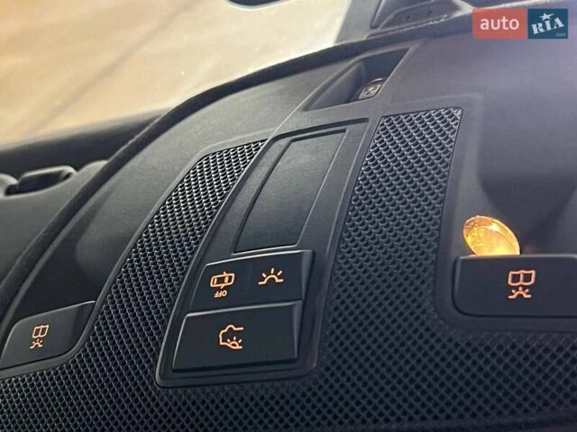 Серый Инфинити QX30, объемом двигателя 2 л и пробегом 154 тыс. км за 15250 $, фото 31 на Automoto.ua